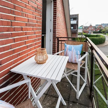 Holiday home Perlebuedchen Busum